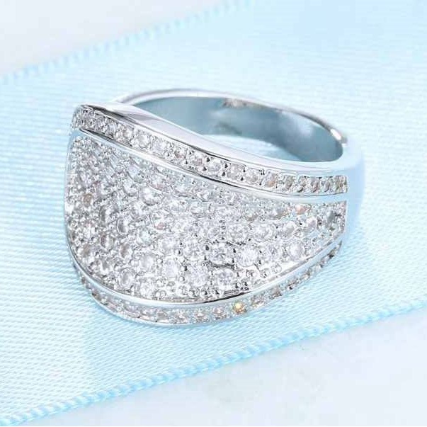 Concave Sparkle Ring
